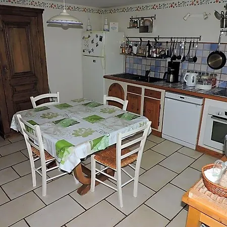 Oda ve Kahvaltı La Serenite Grazac (Auvergne)
